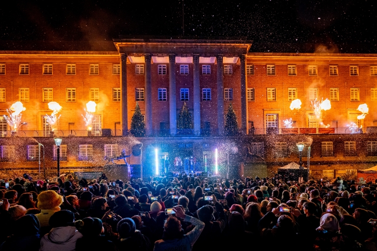 Lights switch on homepage banner 2026
