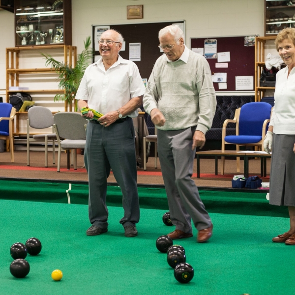 Indoor bowls