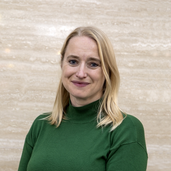 Helen Chamberlin headshot