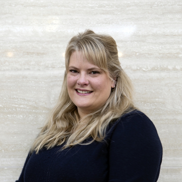 Sarah Ashurst headshot