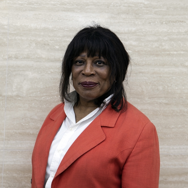 Annessa Salmon headshot 2